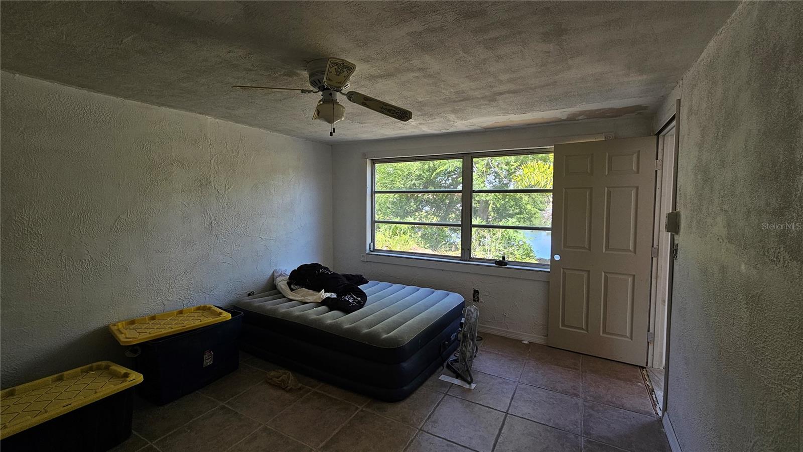 BEACON SQUARE - Residential