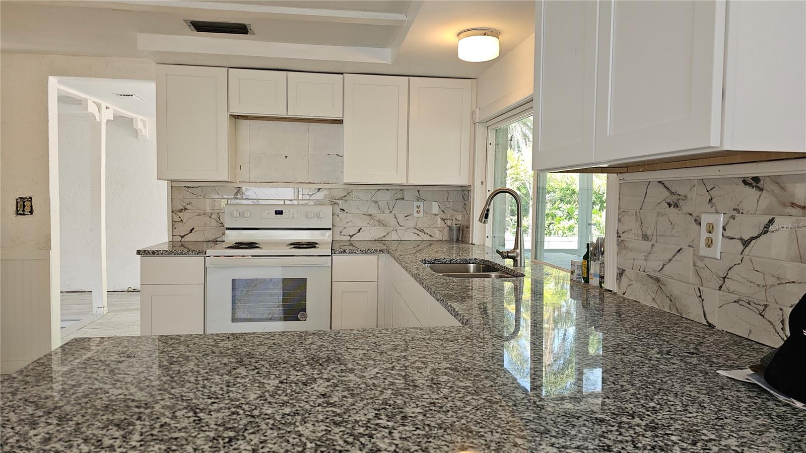 BEACON SQUARE - Residential
