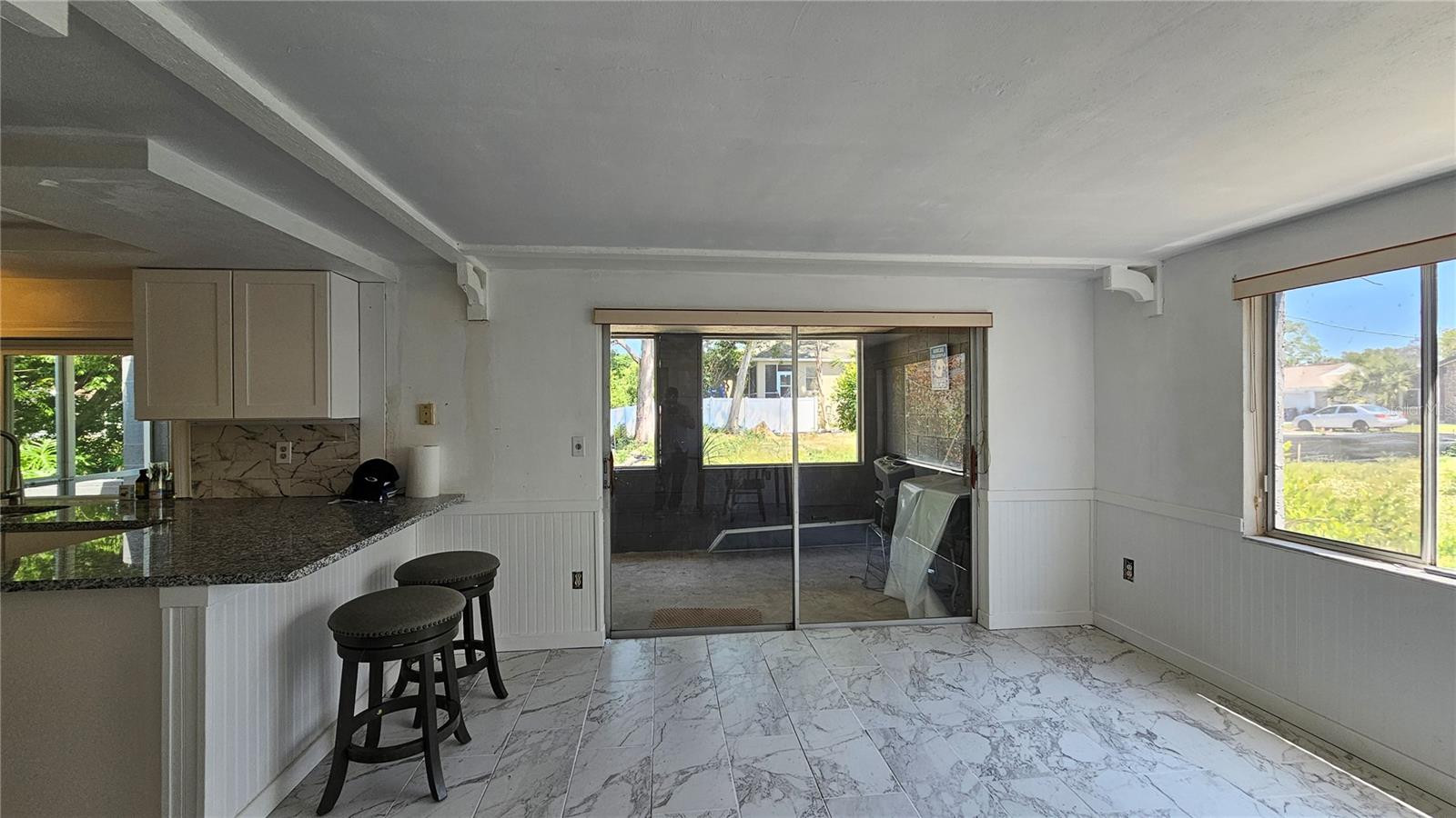 BEACON SQUARE - Residential