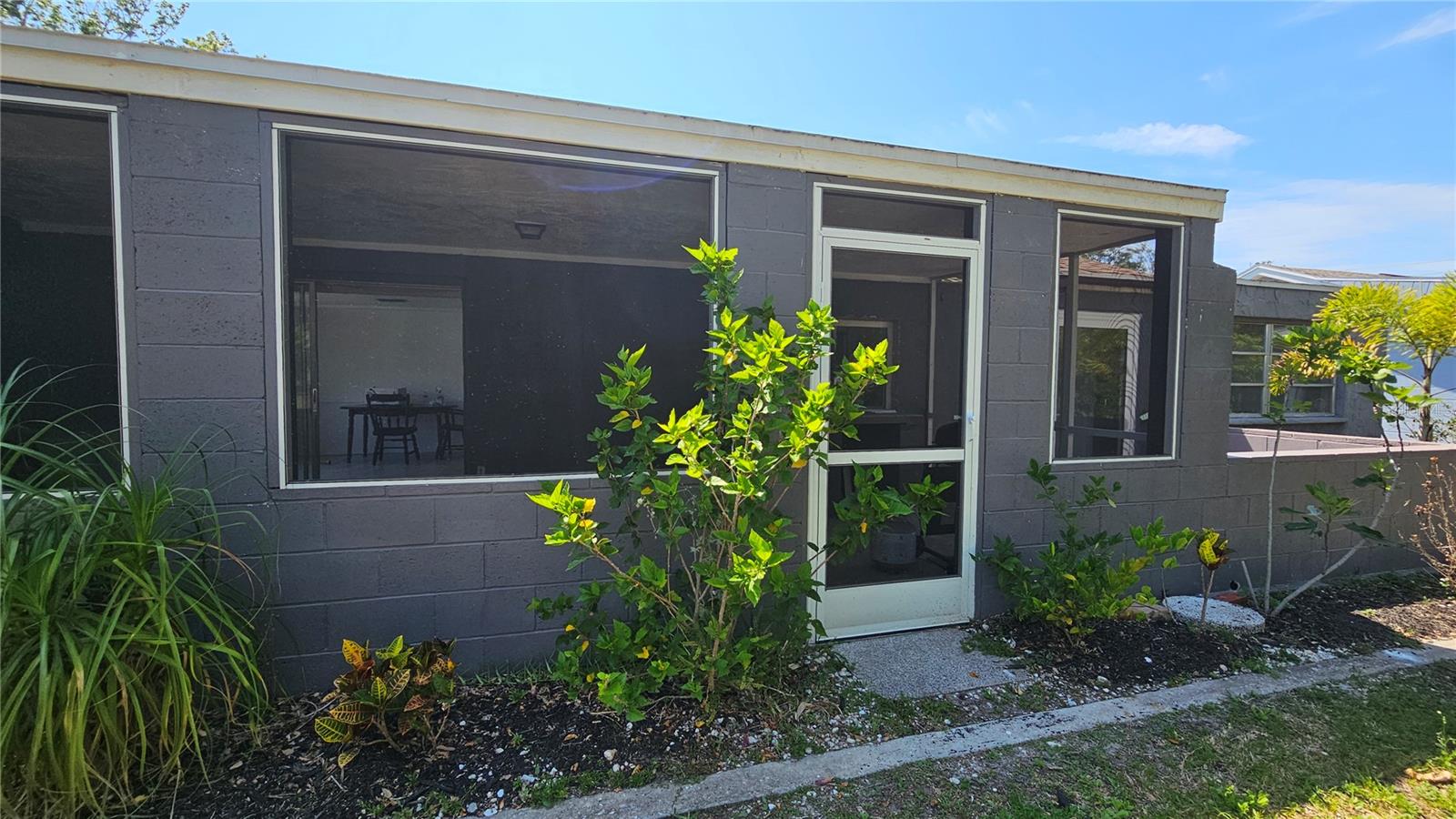BEACON SQUARE - Residential