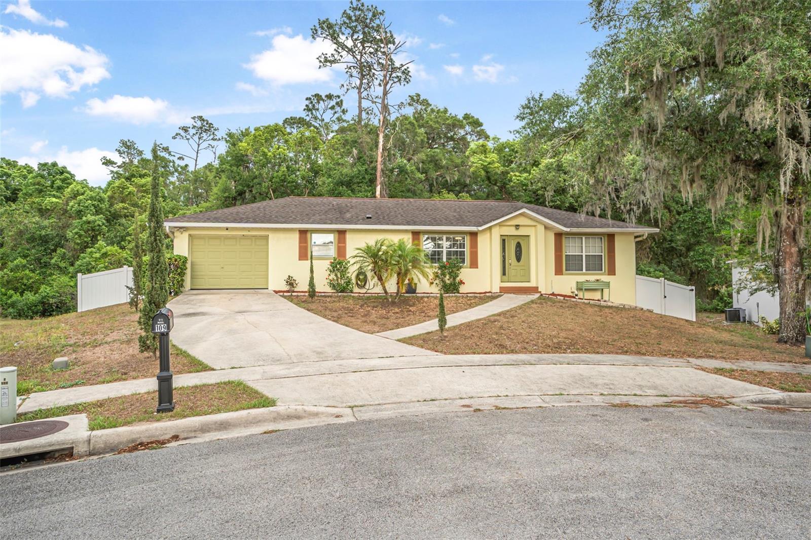 PLUMOSUS PARK - Residential