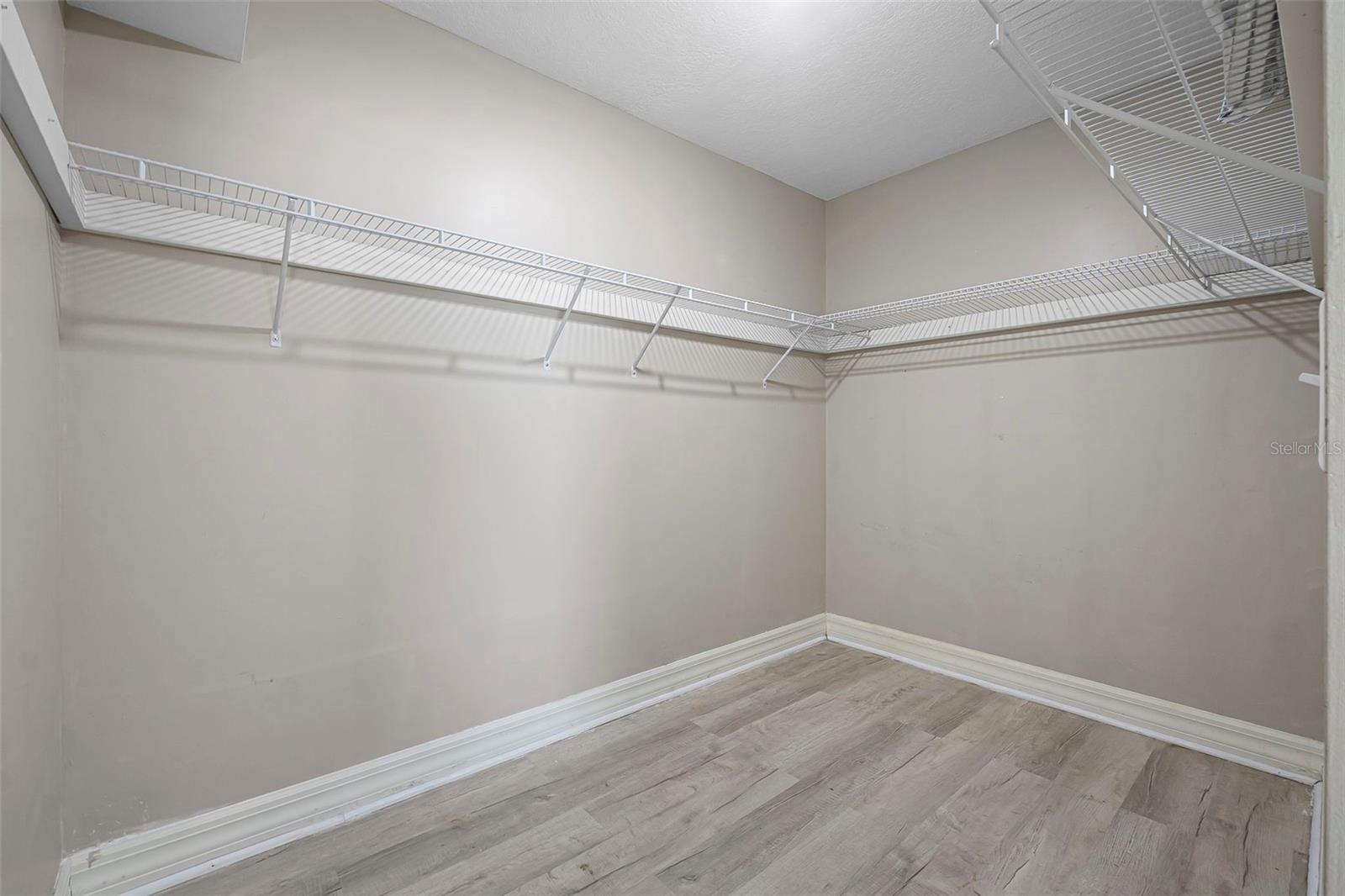 PLUMOSUS PARK - Residential