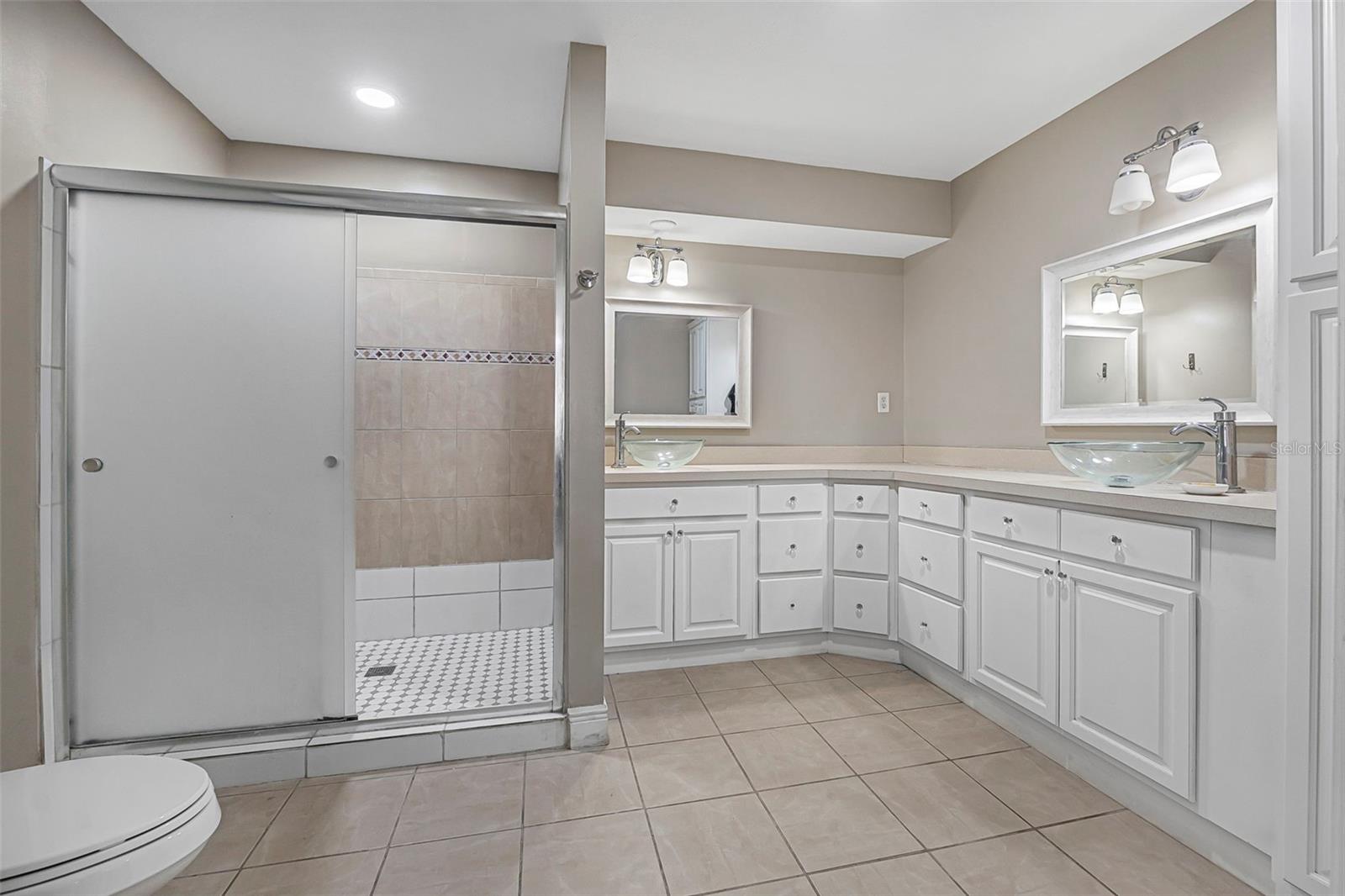 PLUMOSUS PARK - Residential