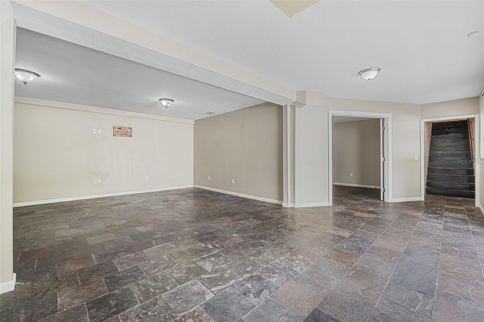 PLUMOSUS PARK - Residential