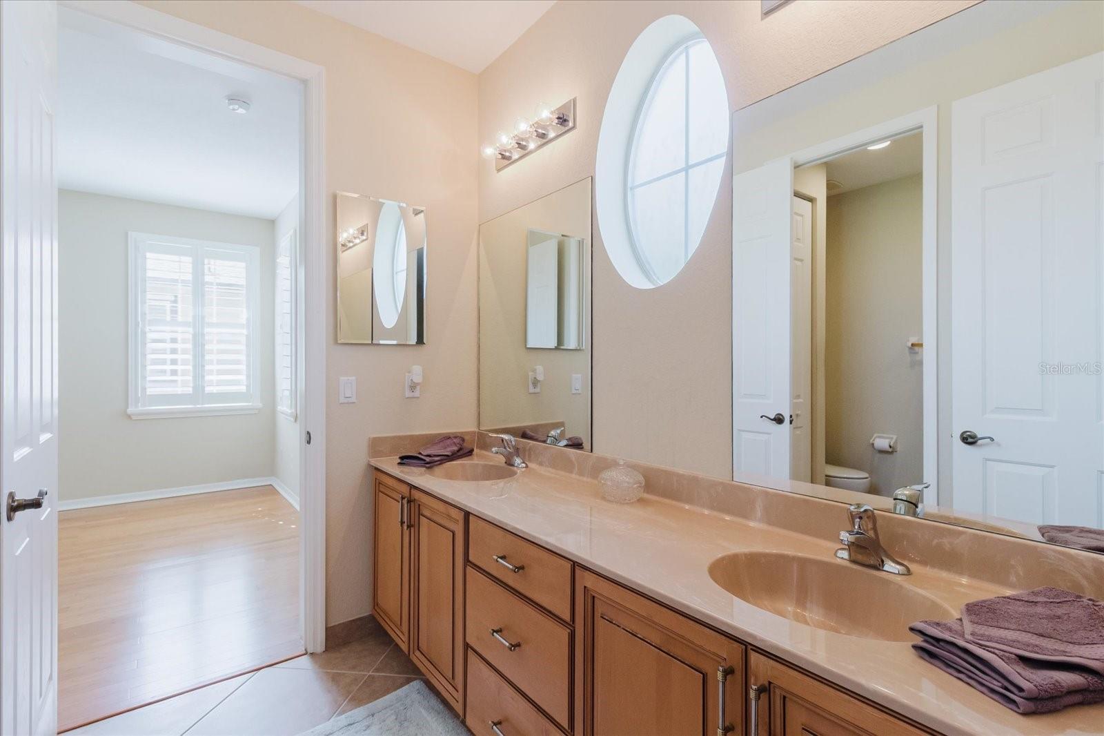 CASCADES AT SARASOTA PH IV - Residential