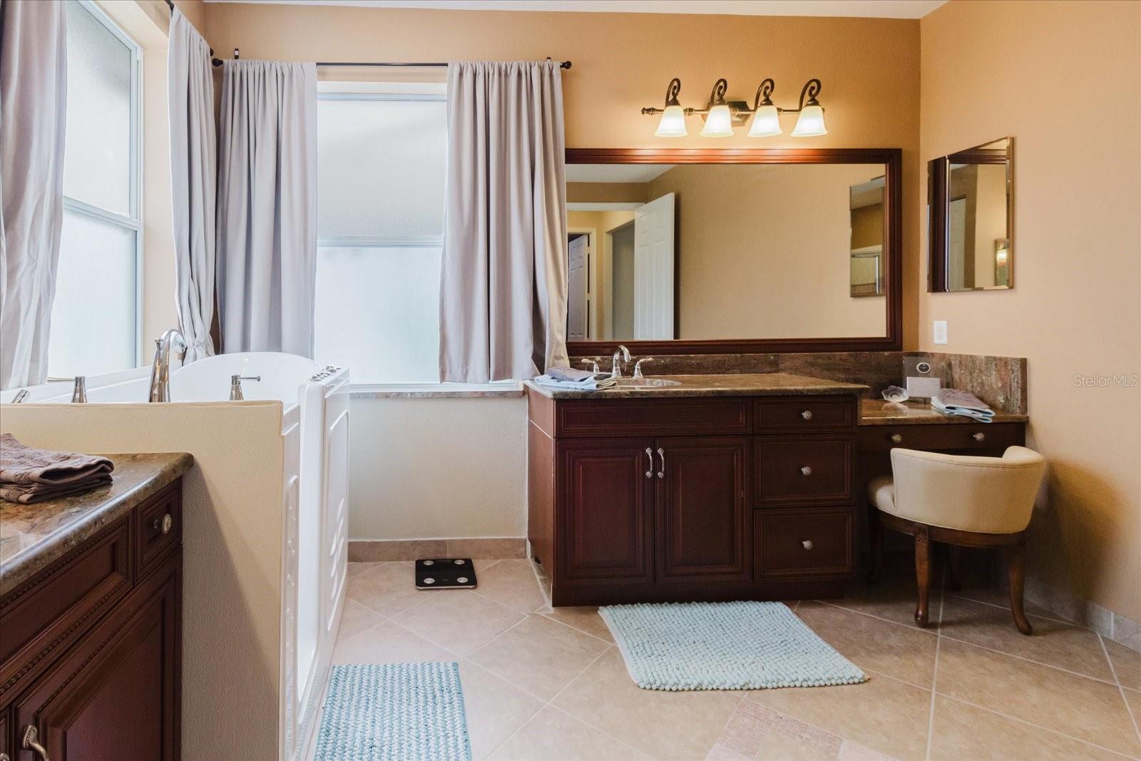 CASCADES AT SARASOTA PH IV - Residential