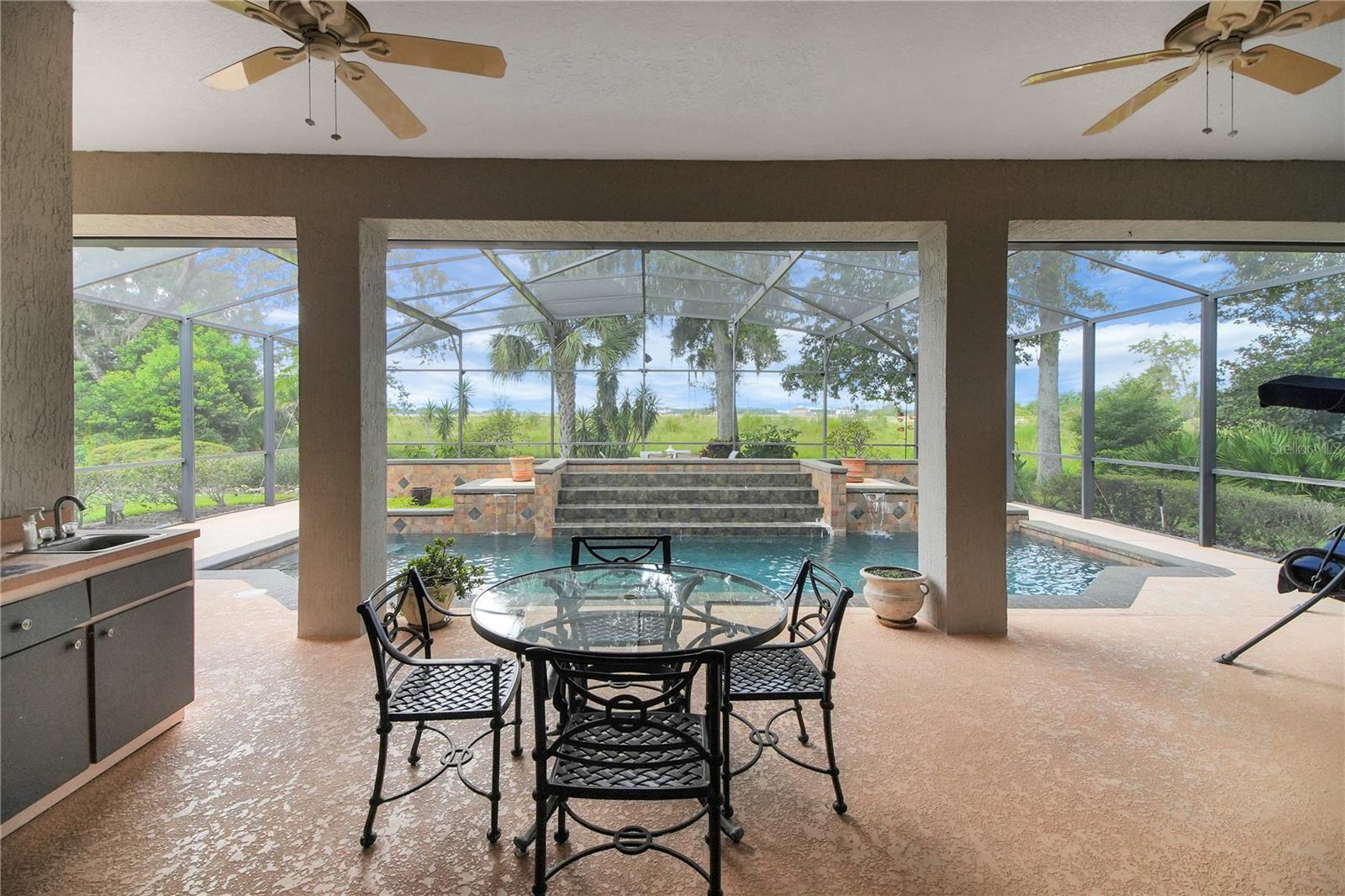 MOUNT DORA COUNTRY CLUB MOUNT DORA UNIT 02 - Residential