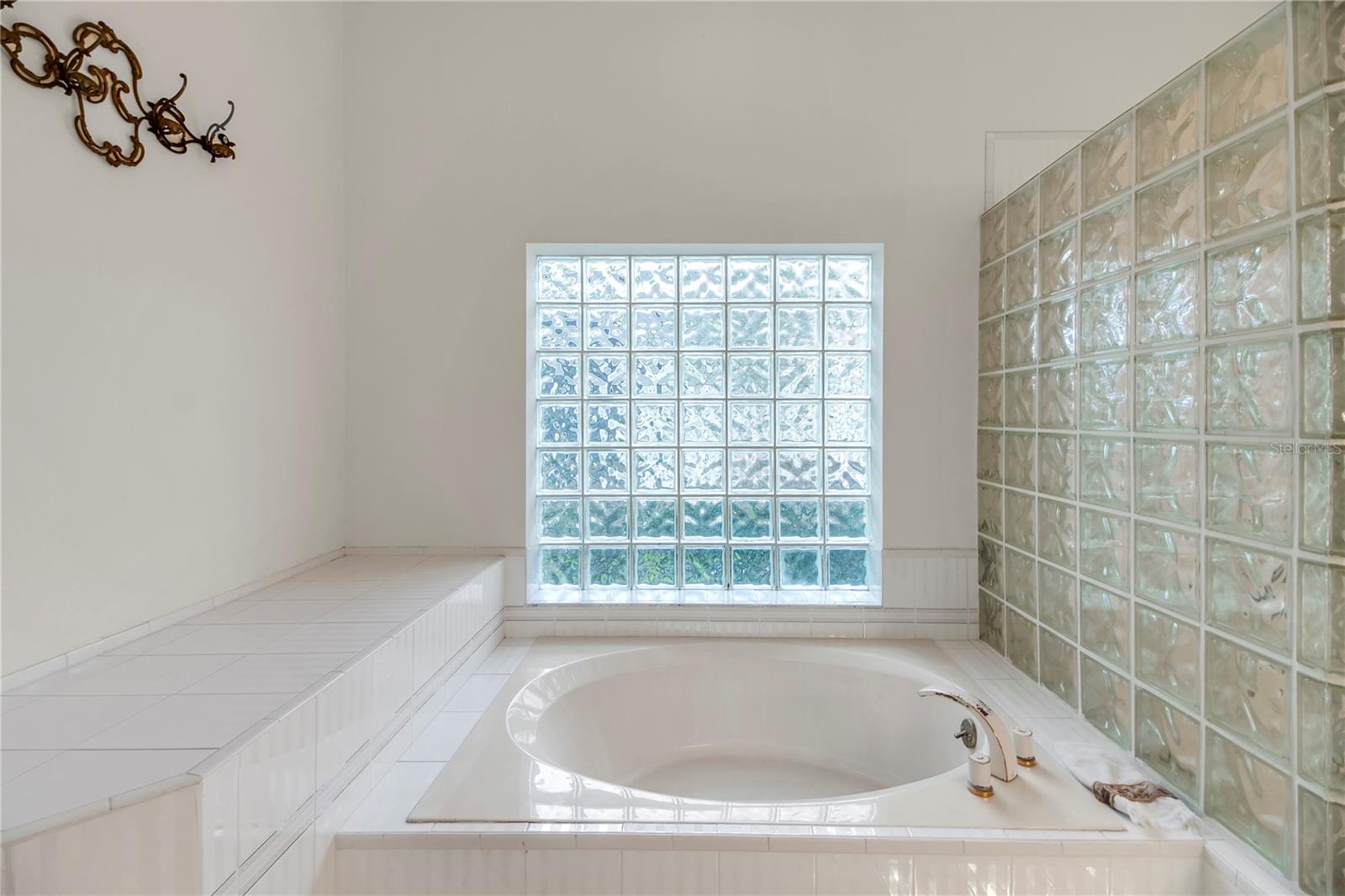 MOUNT DORA COUNTRY CLUB MOUNT DORA UNIT 02 - Residential