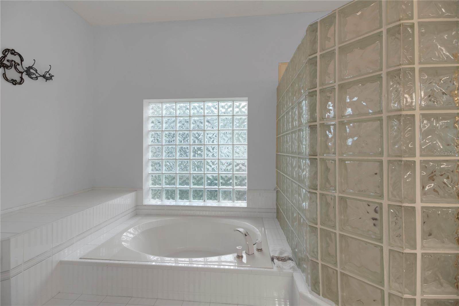 MOUNT DORA COUNTRY CLUB MOUNT DORA UNIT 02 - Residential