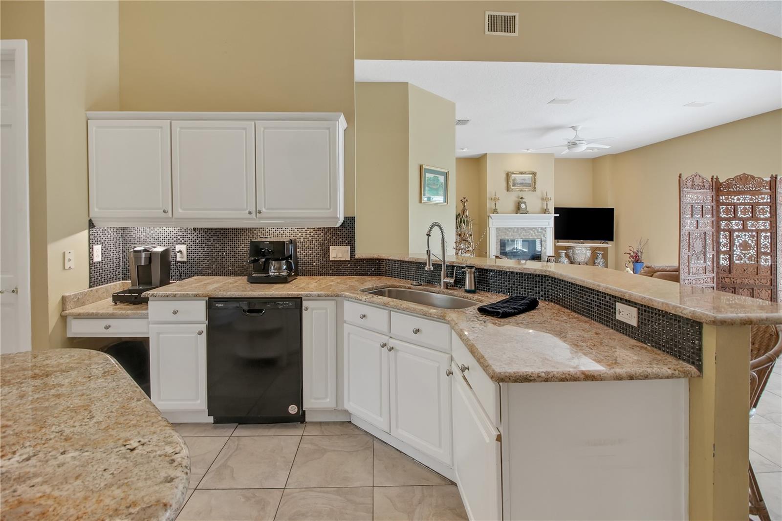 MOUNT DORA COUNTRY CLUB MOUNT DORA UNIT 02 - Residential