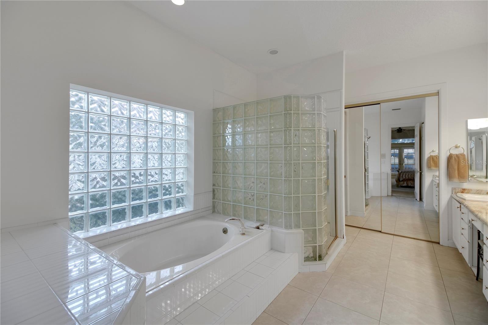 MOUNT DORA COUNTRY CLUB MOUNT DORA UNIT 02 - Residential