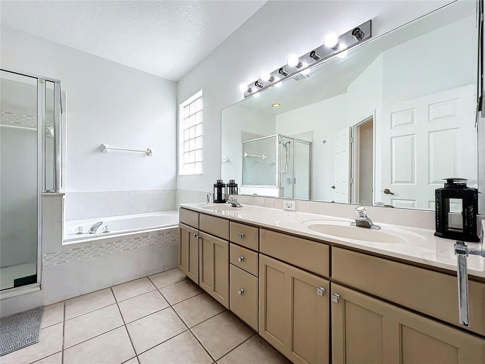 WATERVIEW TWNHMS SEC 03 - Residential