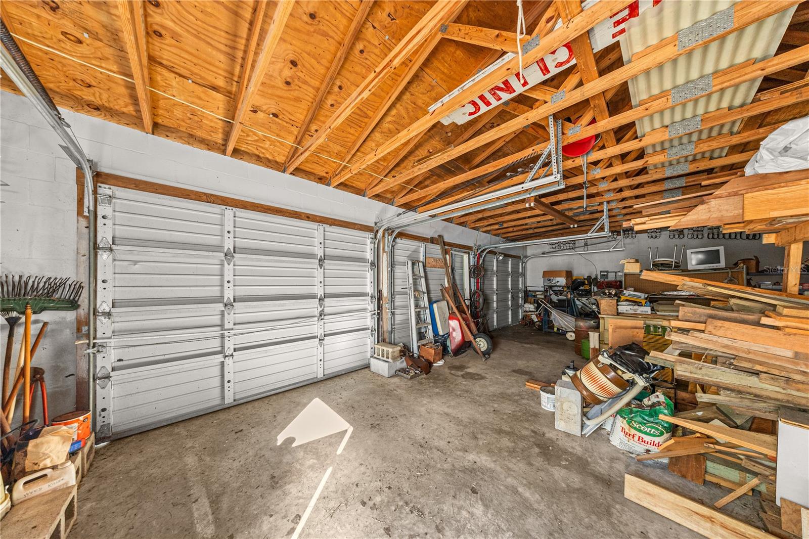 FOREST HILLS CAMPSITES - Residential