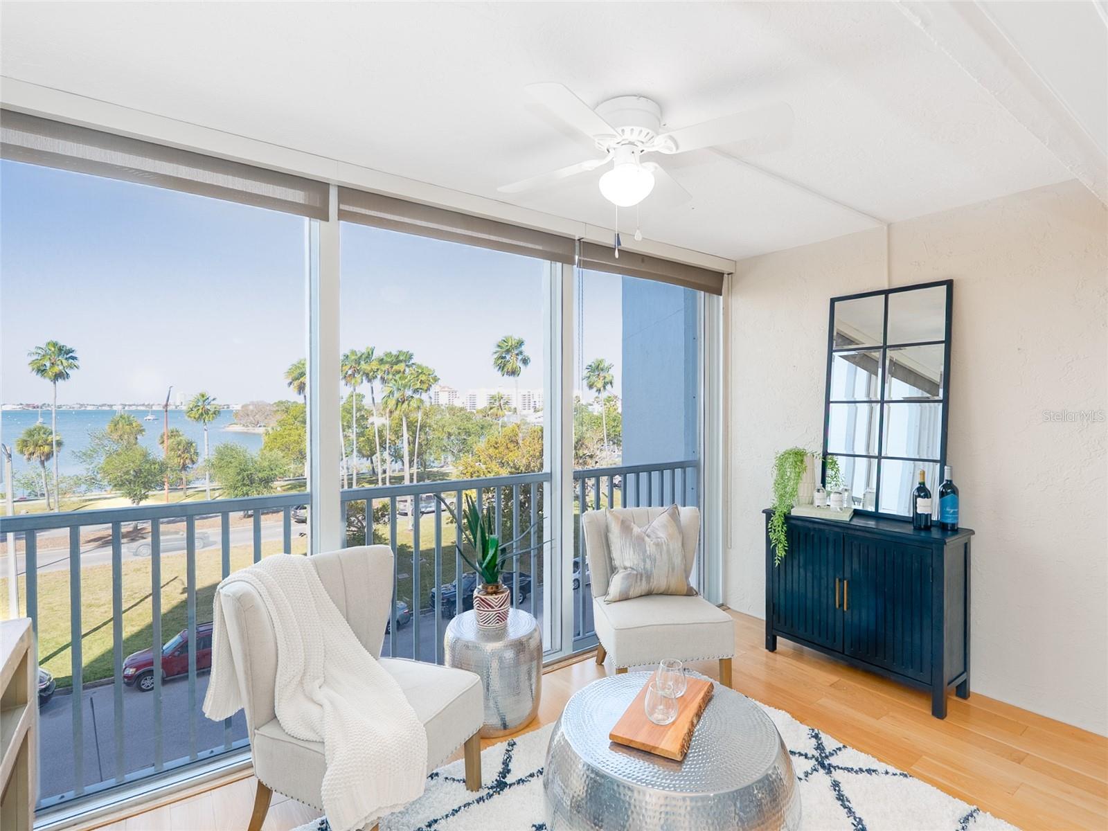 REGENCY HOUSE - Residential