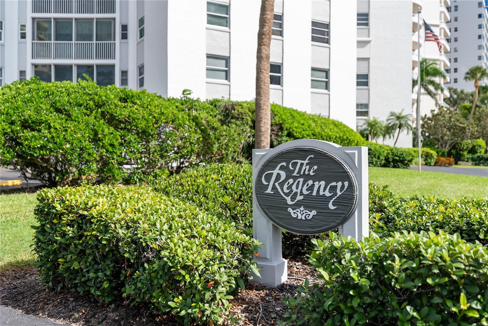 REGENCY HOUSE - Residential