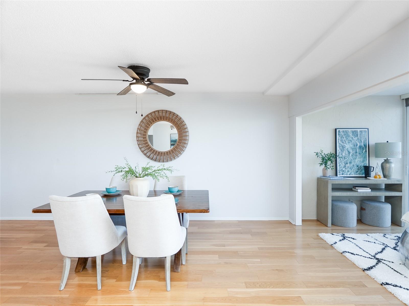 REGENCY HOUSE - Residential