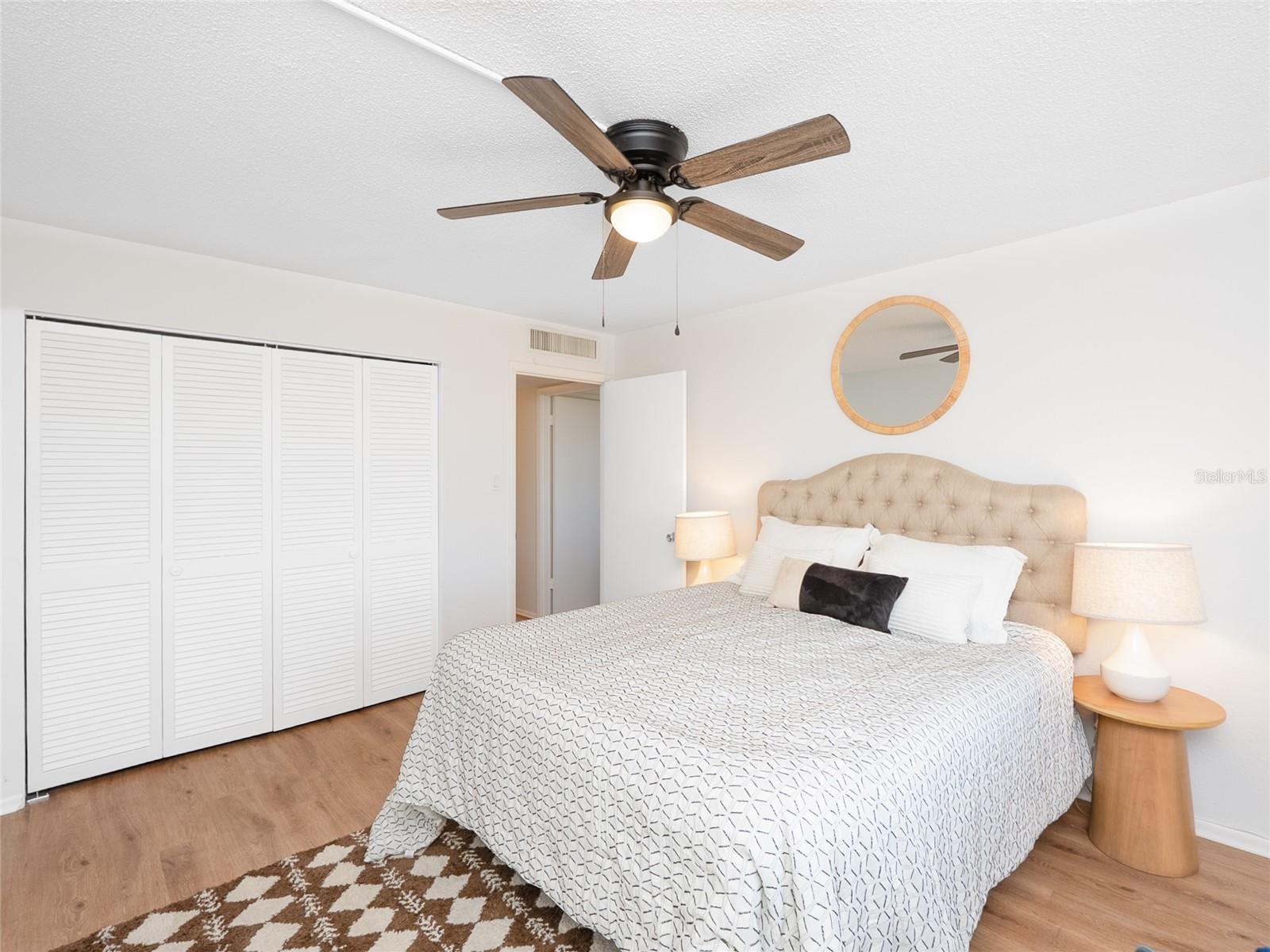 REGENCY HOUSE - Residential