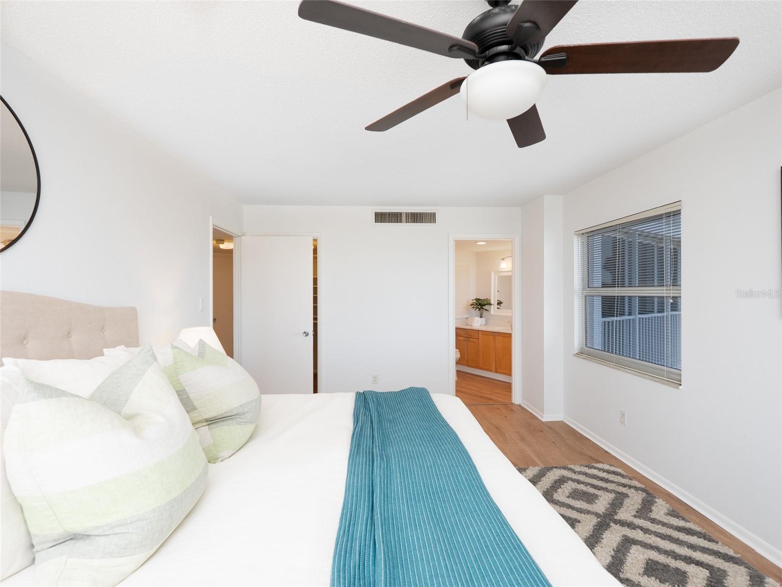 REGENCY HOUSE - Residential