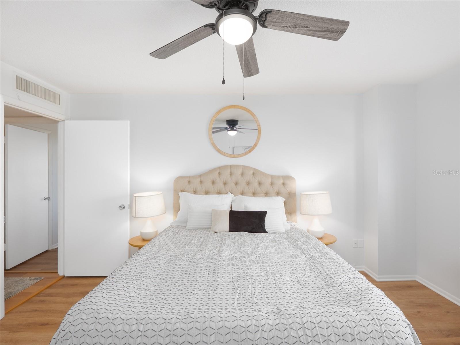 REGENCY HOUSE - Residential