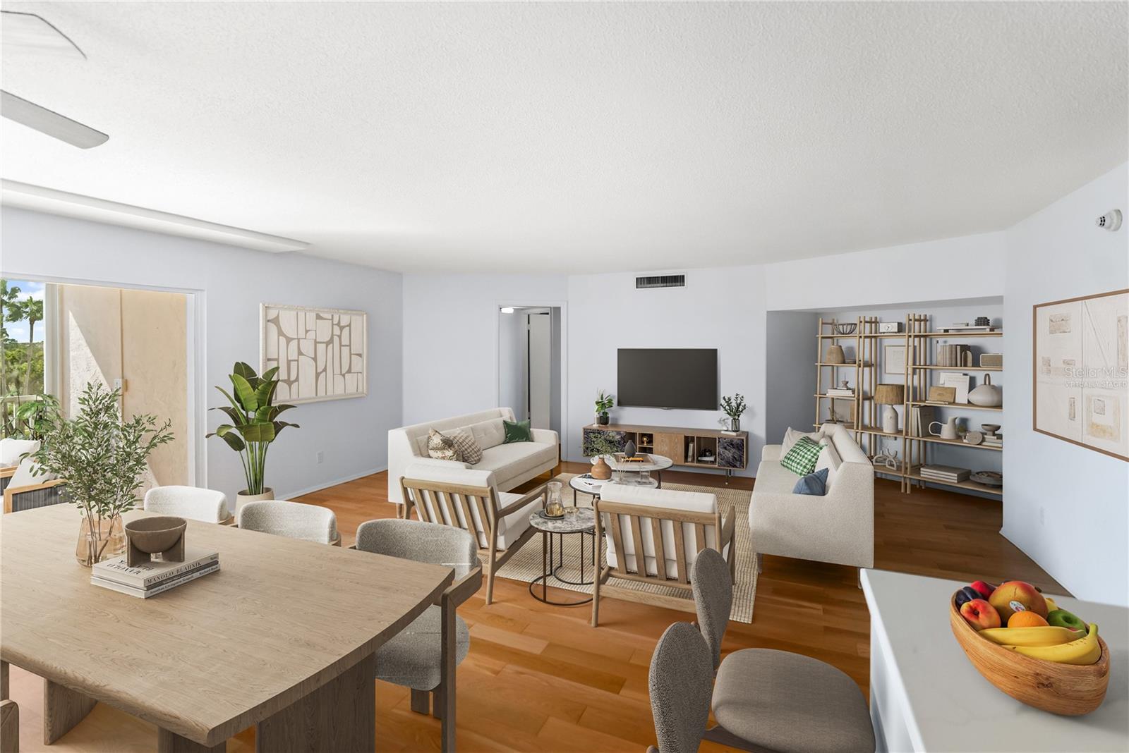 REGENCY HOUSE - Residential