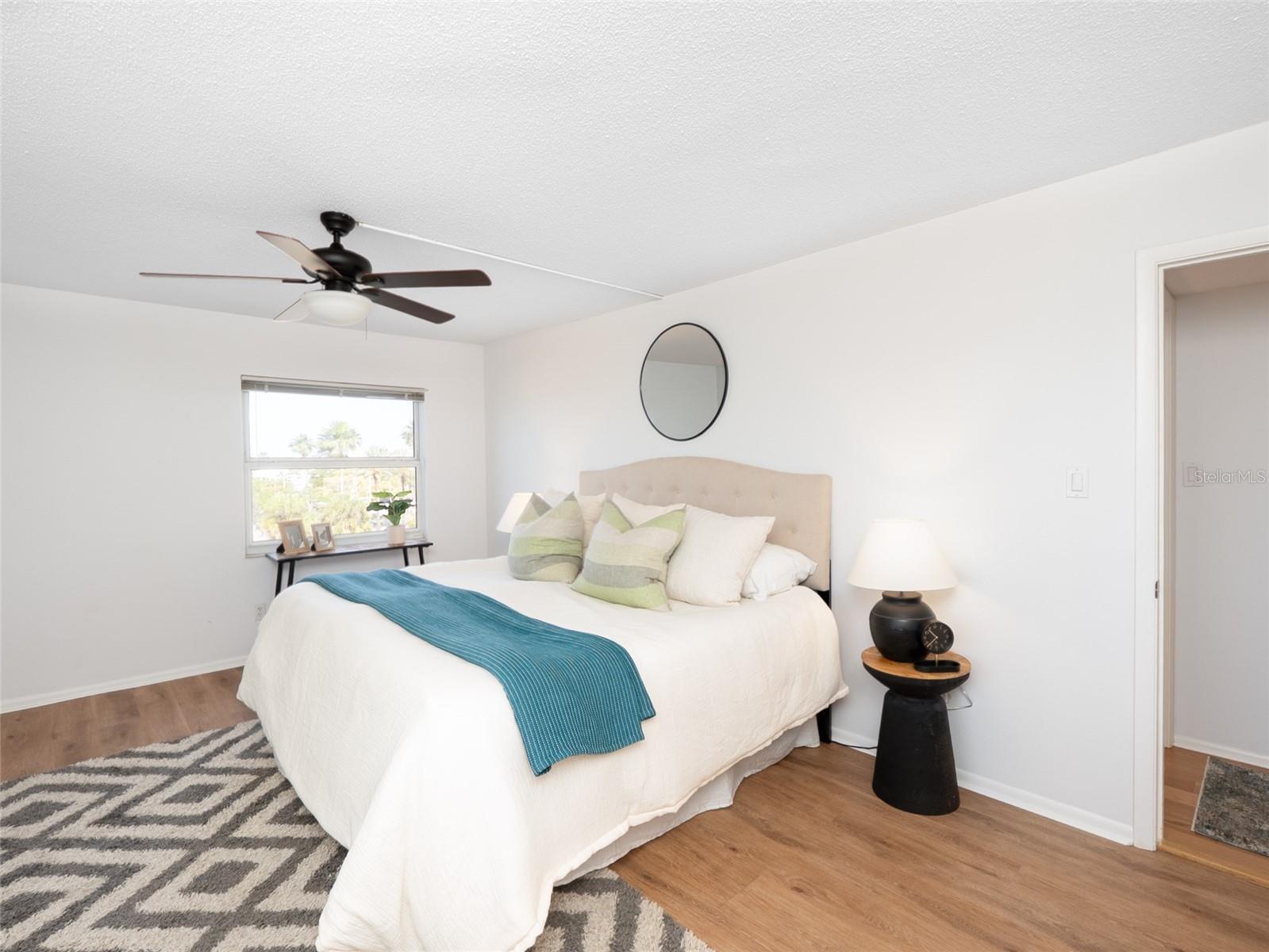REGENCY HOUSE - Residential