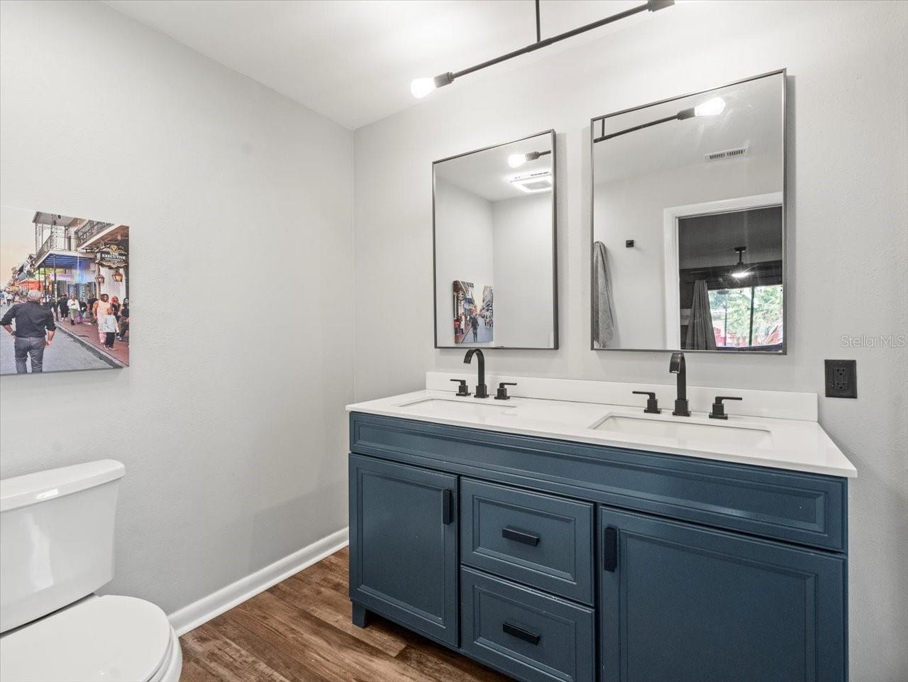 WESTLAKE VILLAGE - Residential