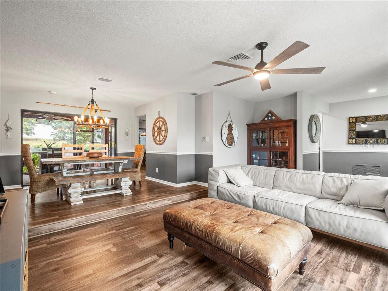 WESTLAKE VILLAGE - Residential