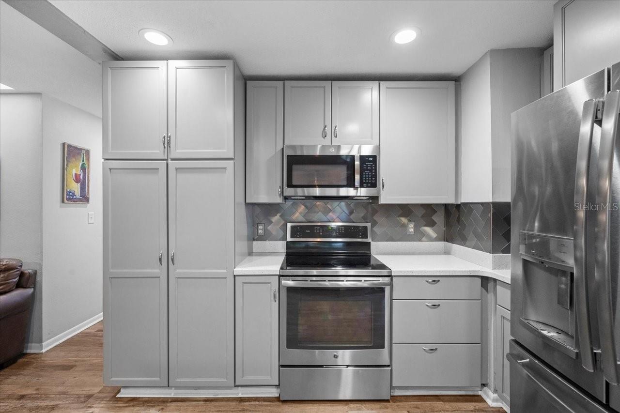 WESTLAKE VILLAGE - Residential