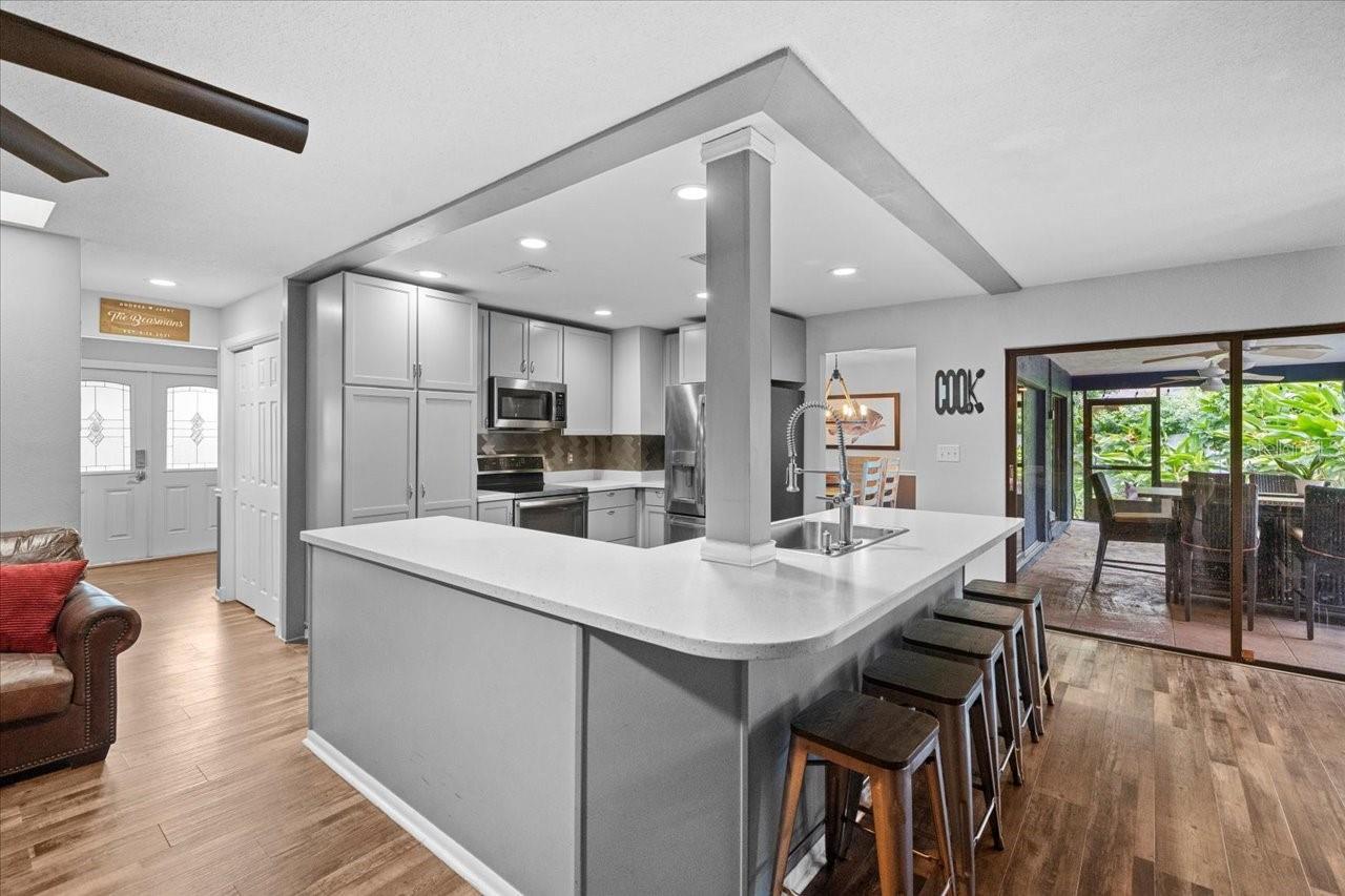 WESTLAKE VILLAGE - Residential