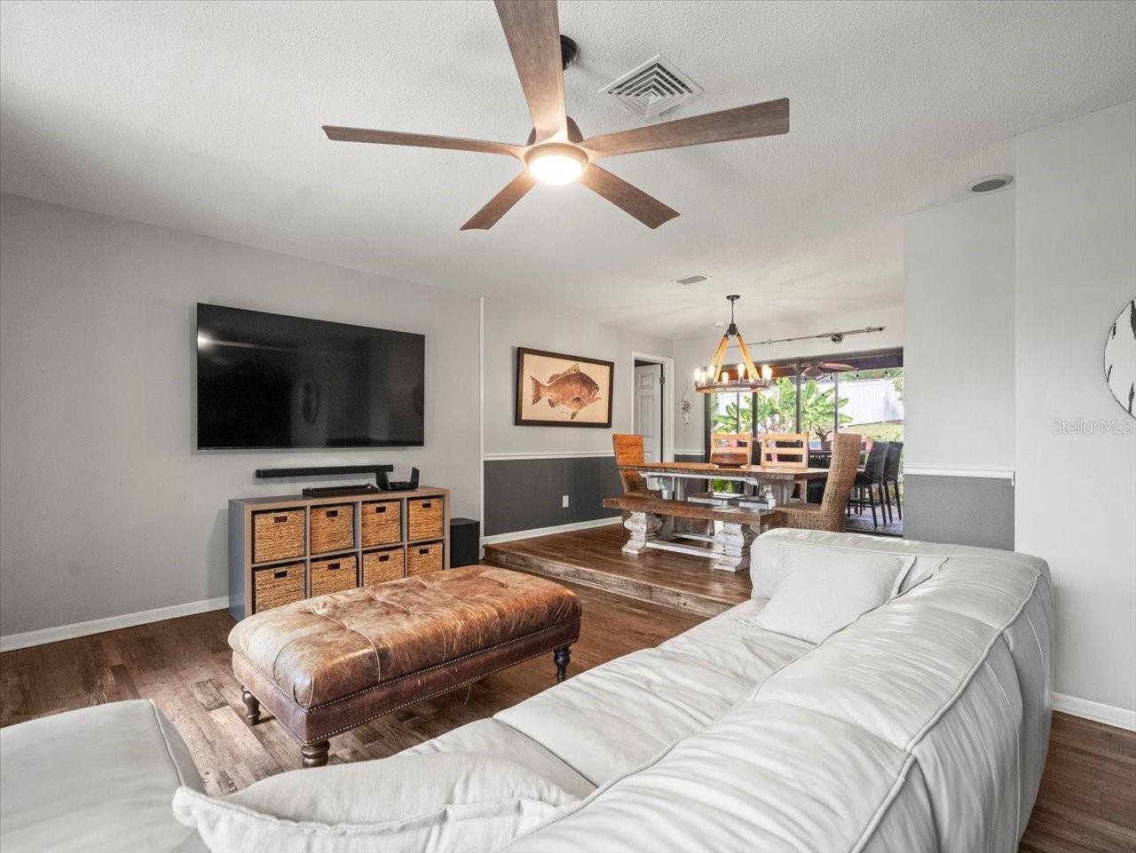 WESTLAKE VILLAGE - Residential