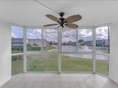 2724 N GARDEN DRIVE 204 LAKE WORTH FL 33461