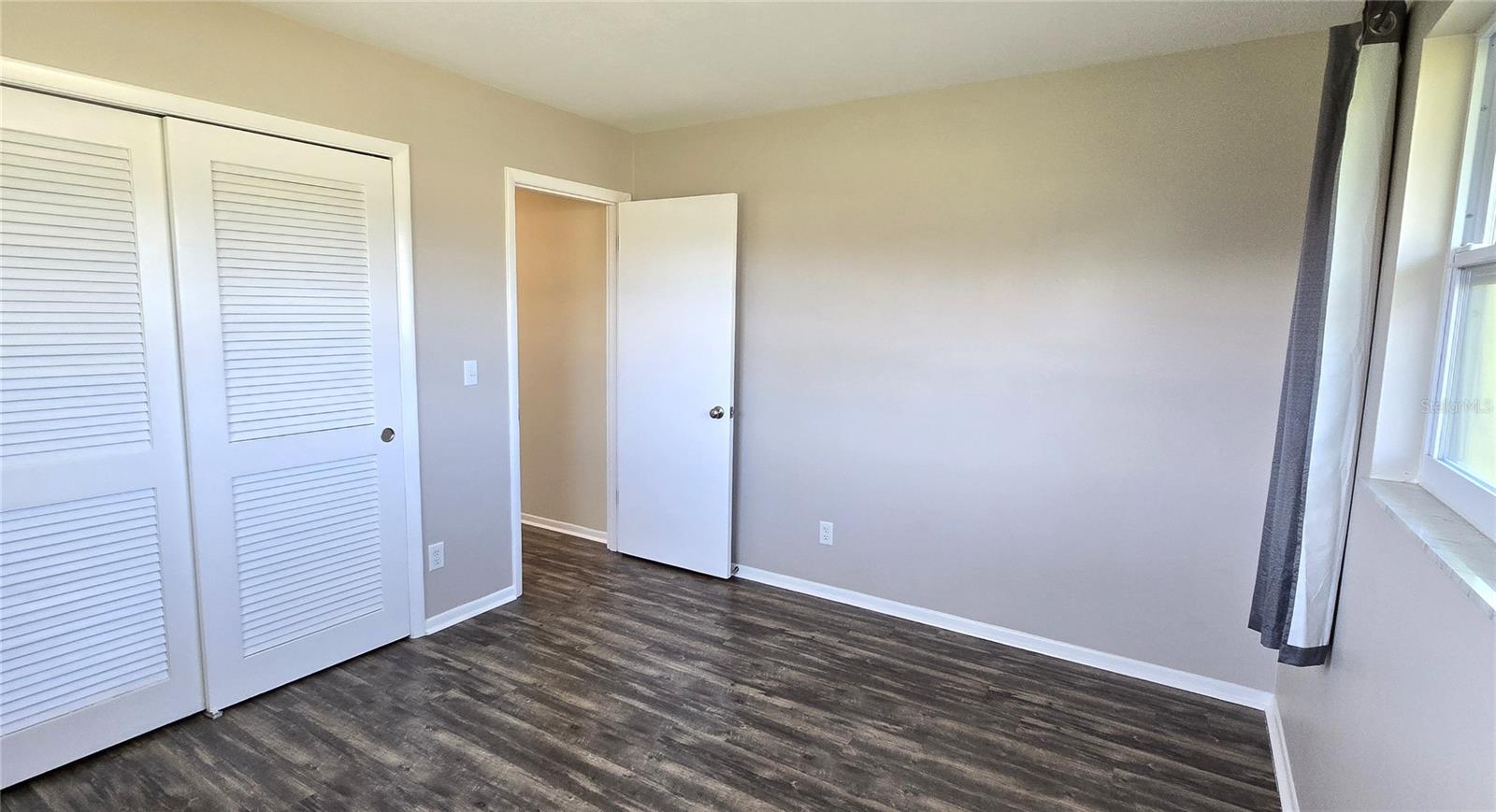 SOUTH VENICE - Residential Lease