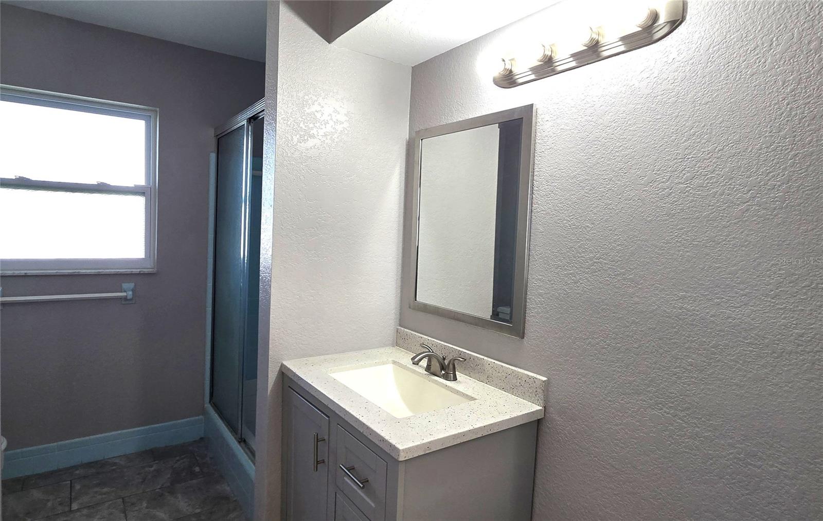 SOUTH VENICE - Residential Lease