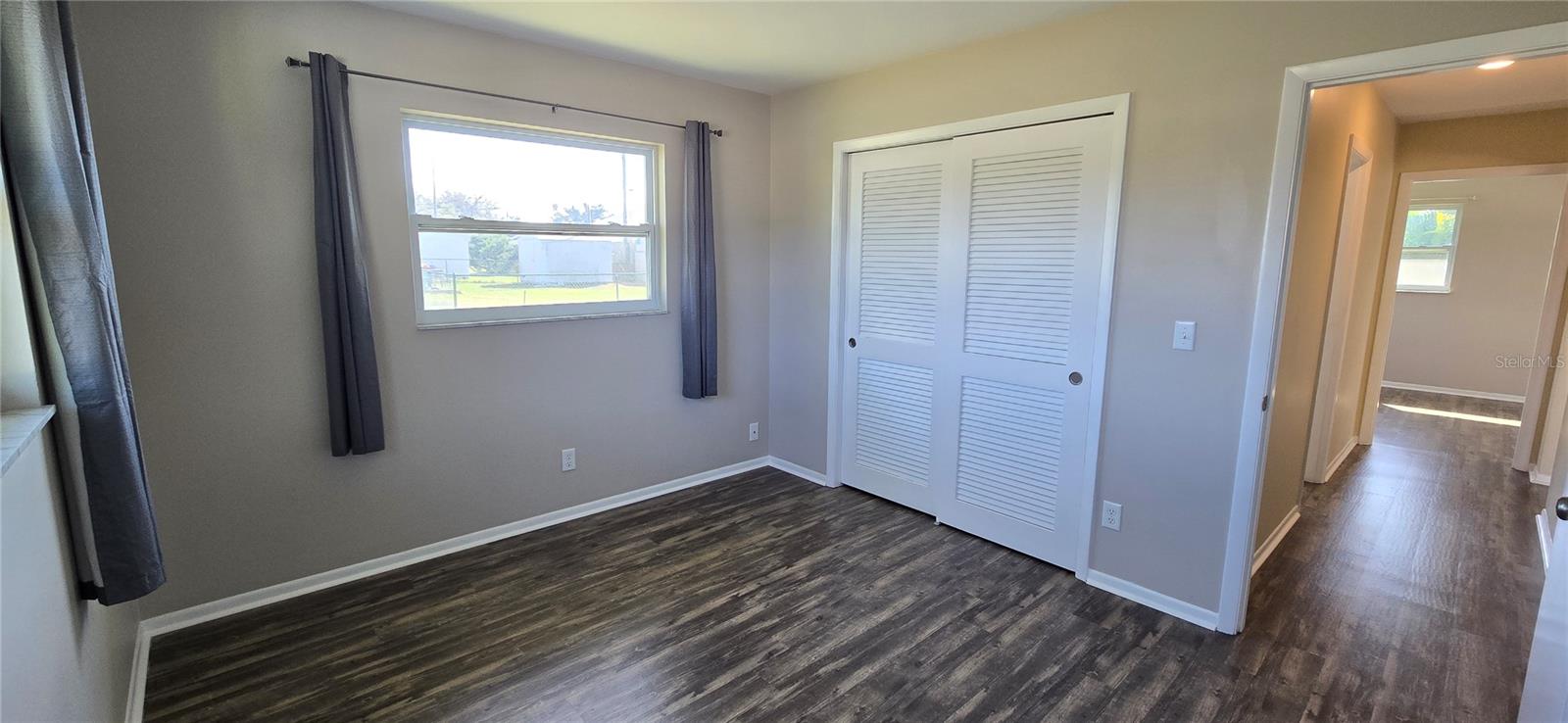 SOUTH VENICE - Residential Lease