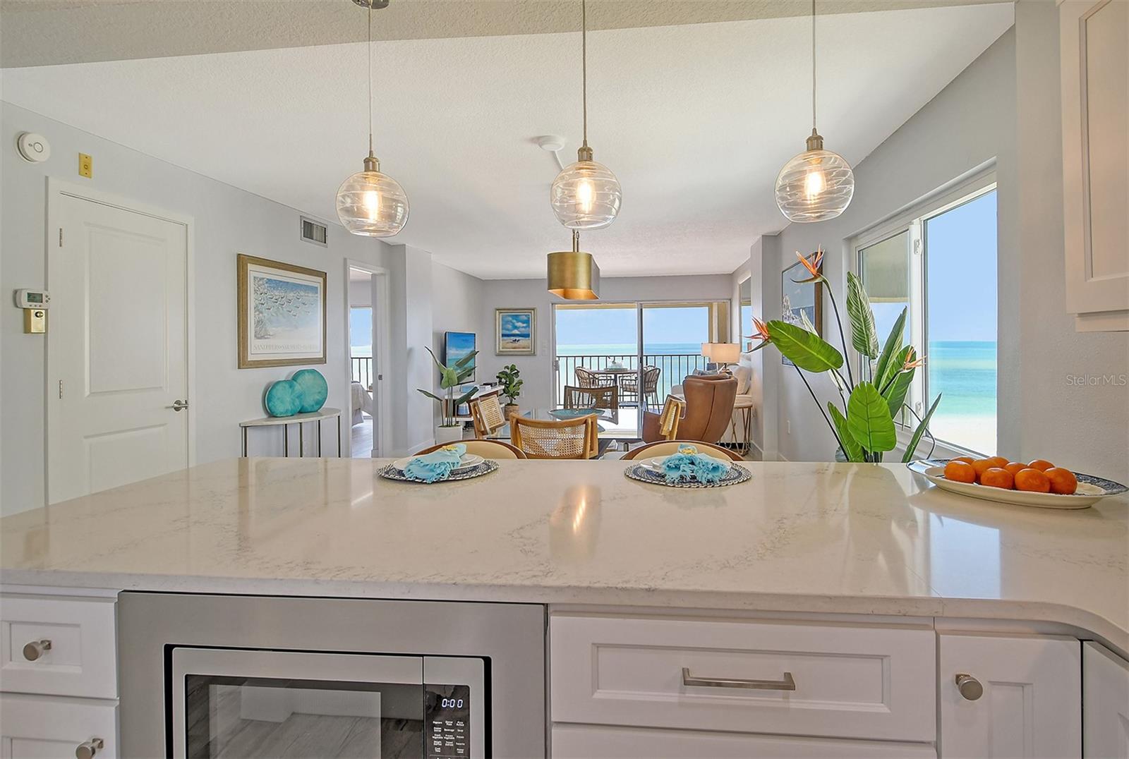 WHISPERING SANDS - Residential