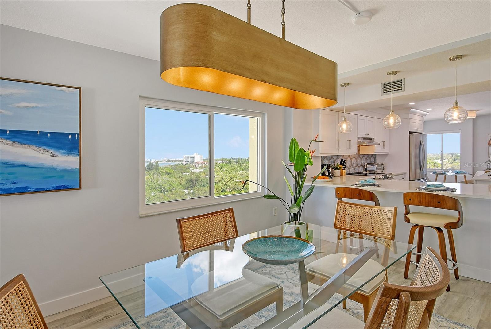 WHISPERING SANDS - Residential