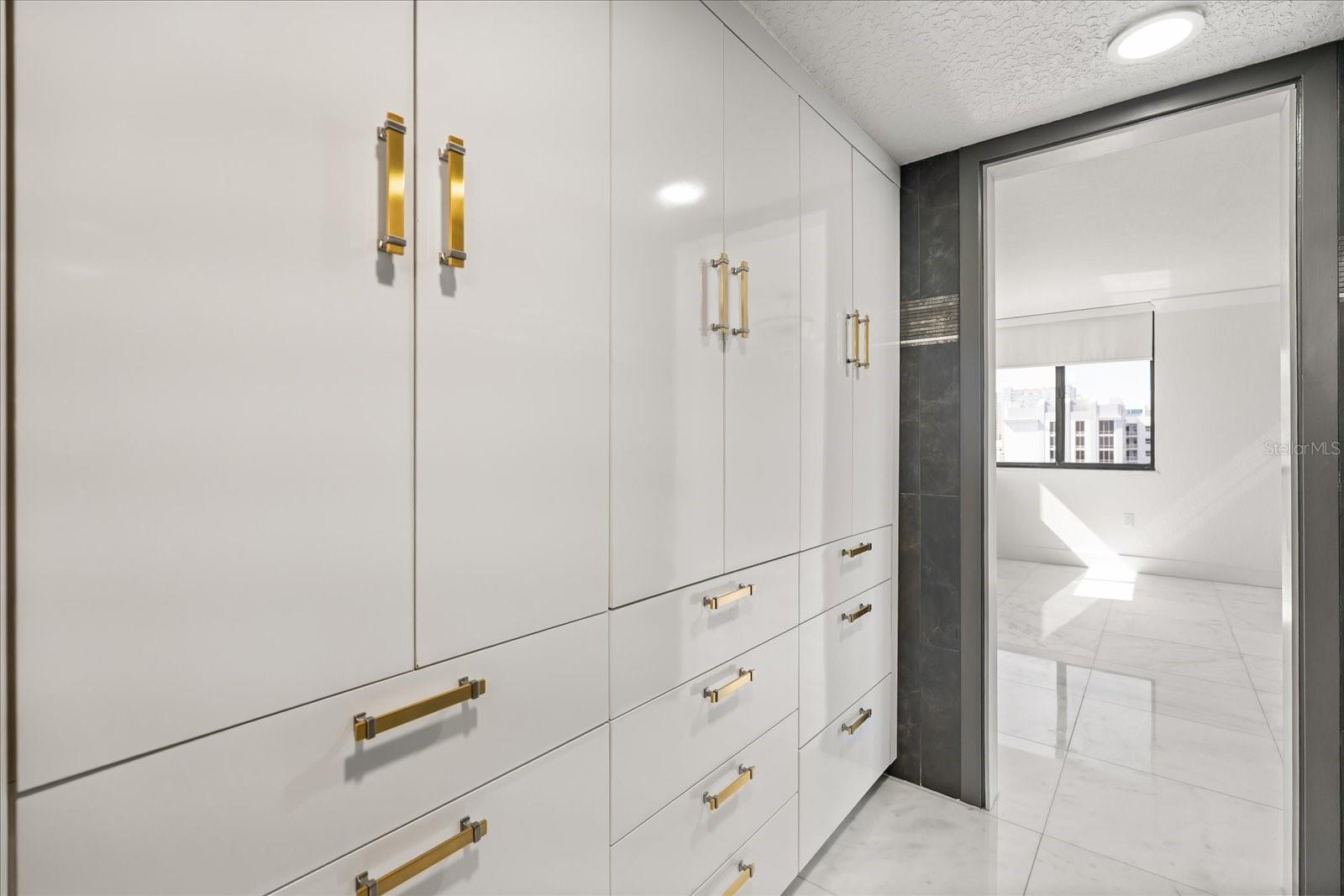 530 EAST CENTRAL CONDO - Residential