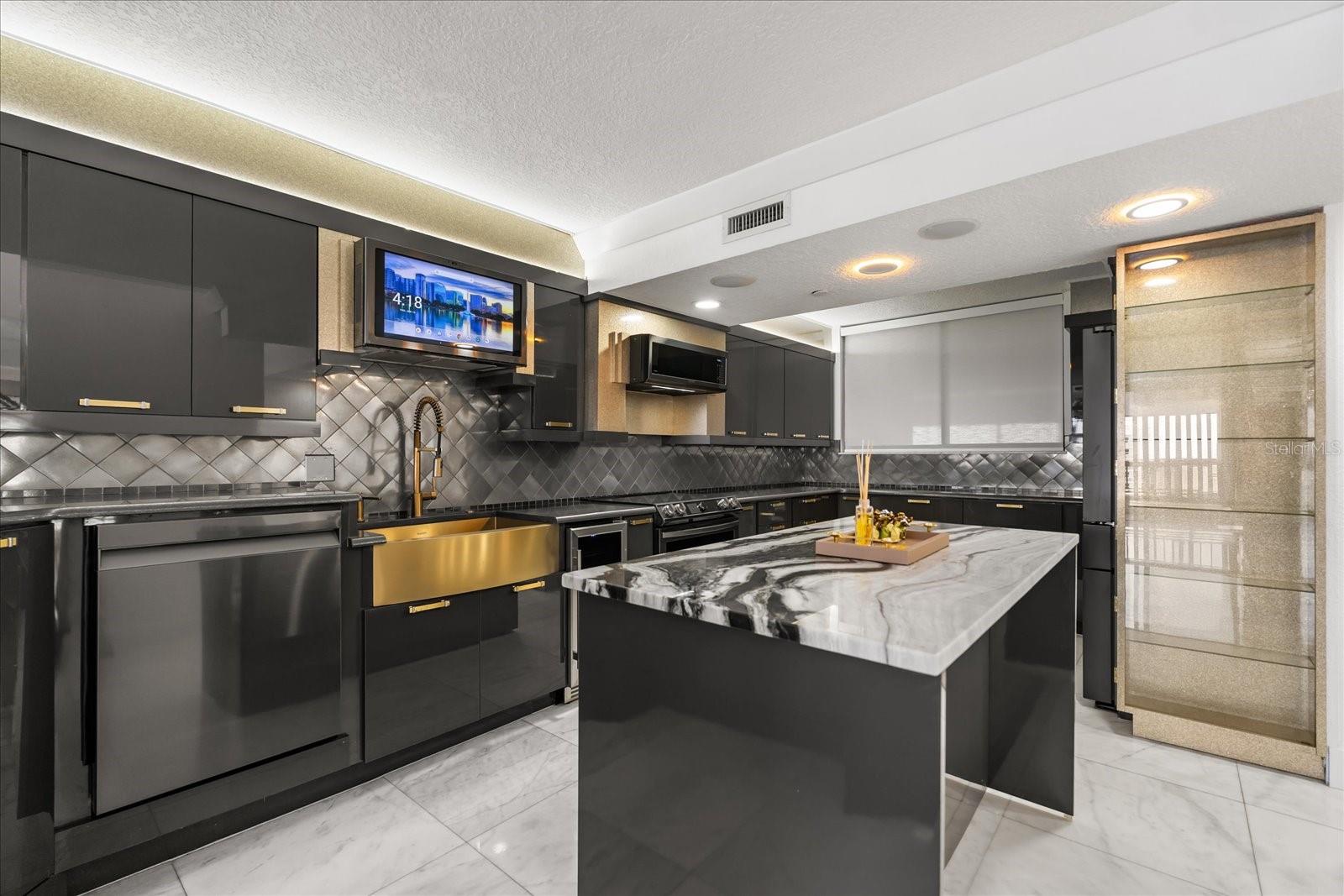 530 EAST CENTRAL CONDO - Residential