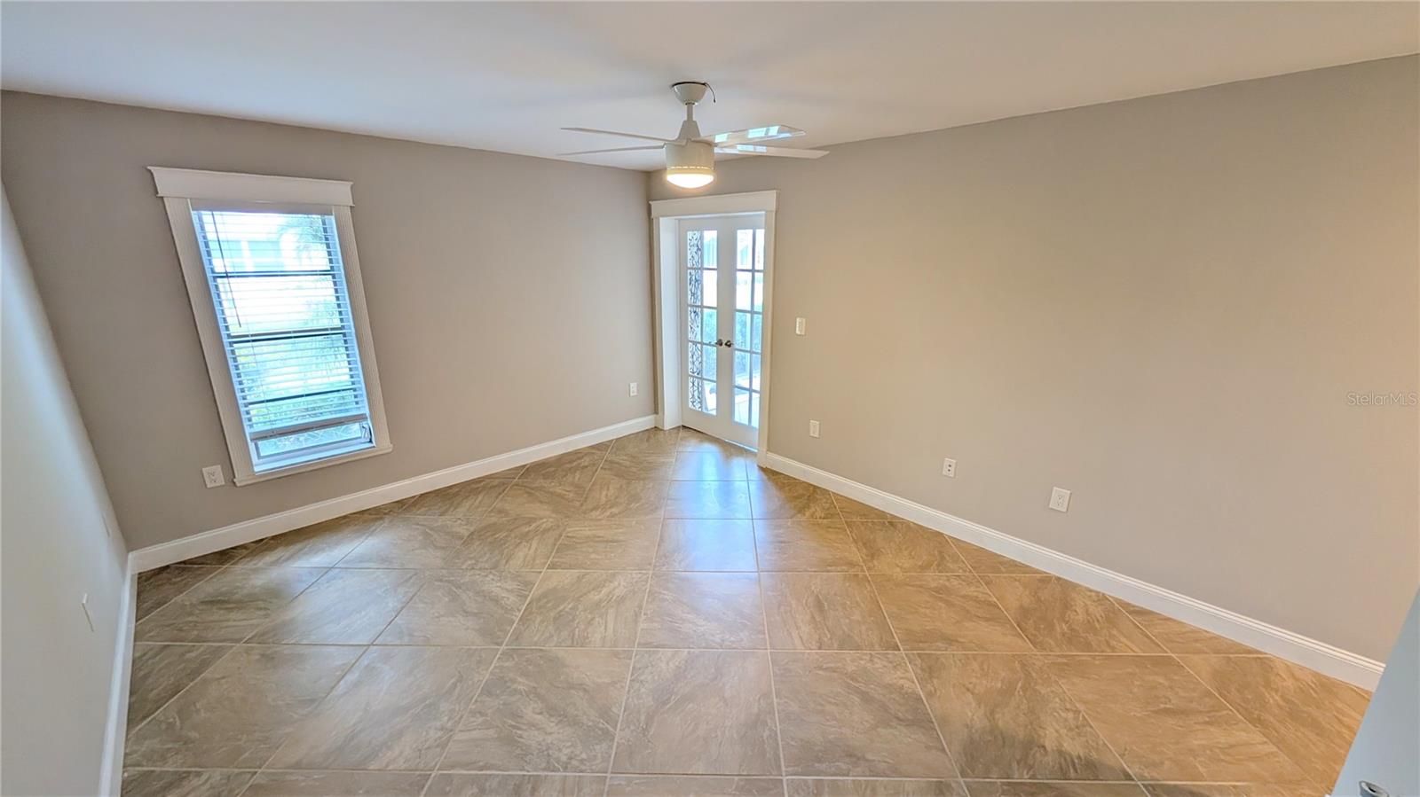 VILLAGE PLAZA SEC 4 - Residential