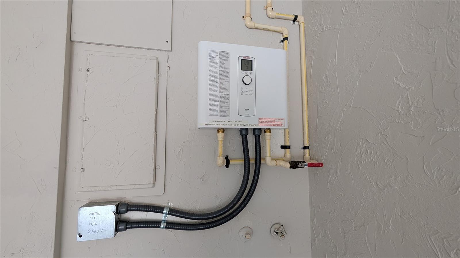 VILLAGE PLAZA SEC 4 - Residential