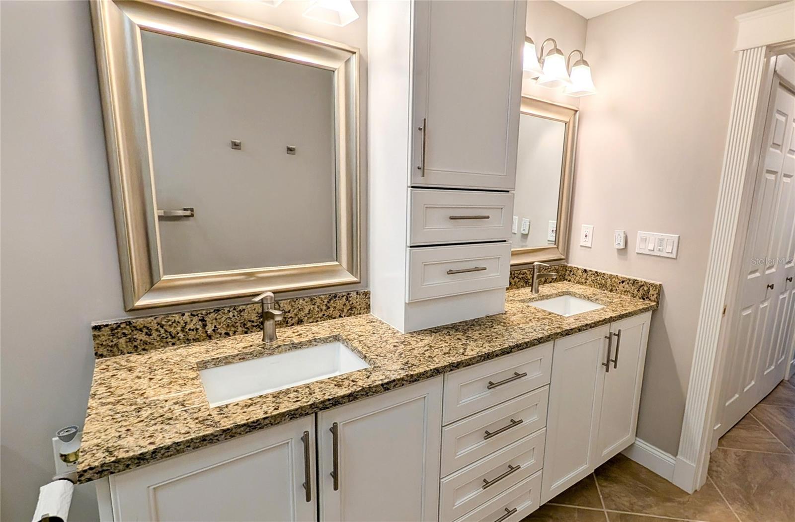 VILLAGE PLAZA SEC 4 - Residential