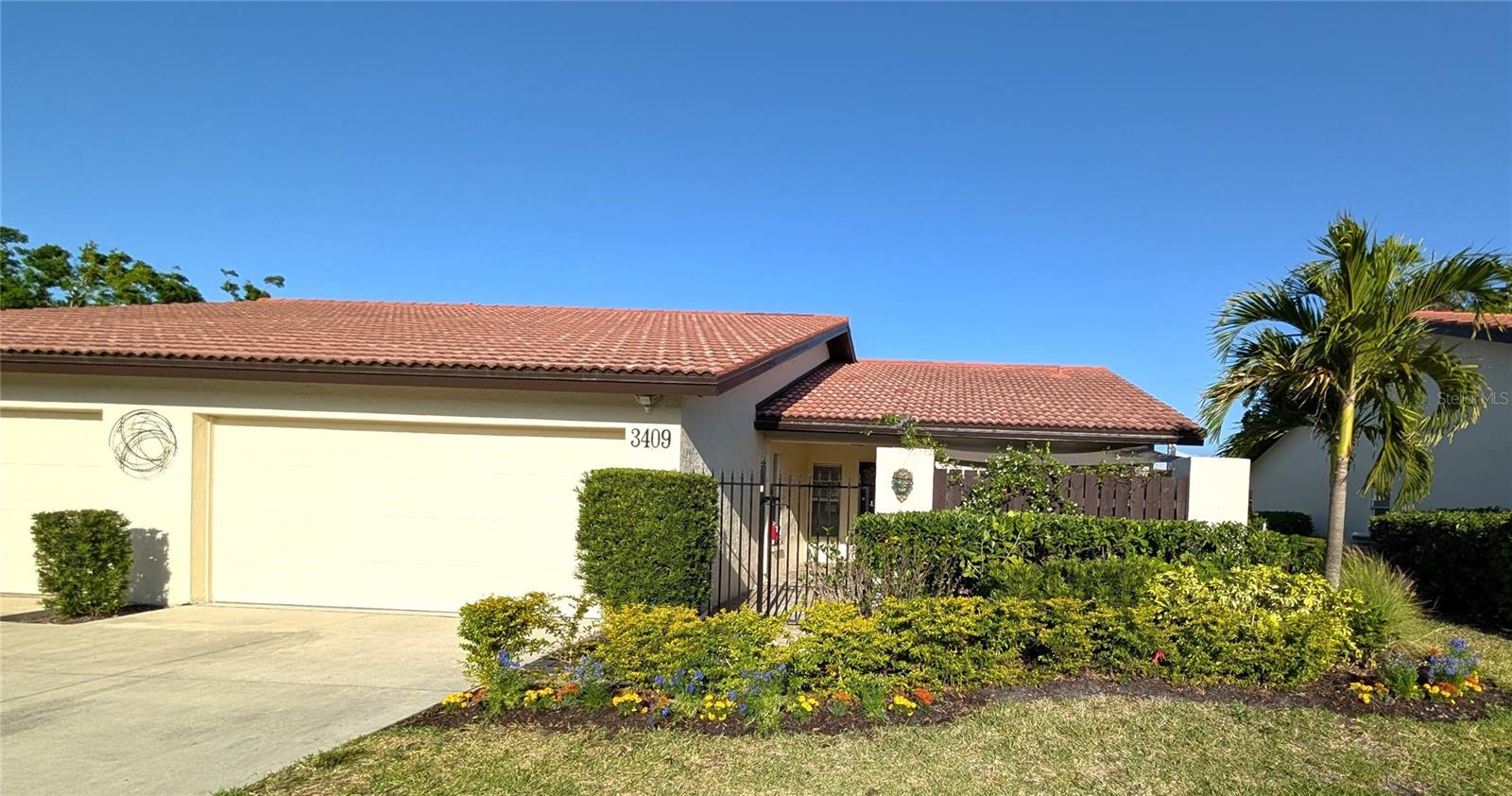 VILLAGE PLAZA SEC 4 - Residential