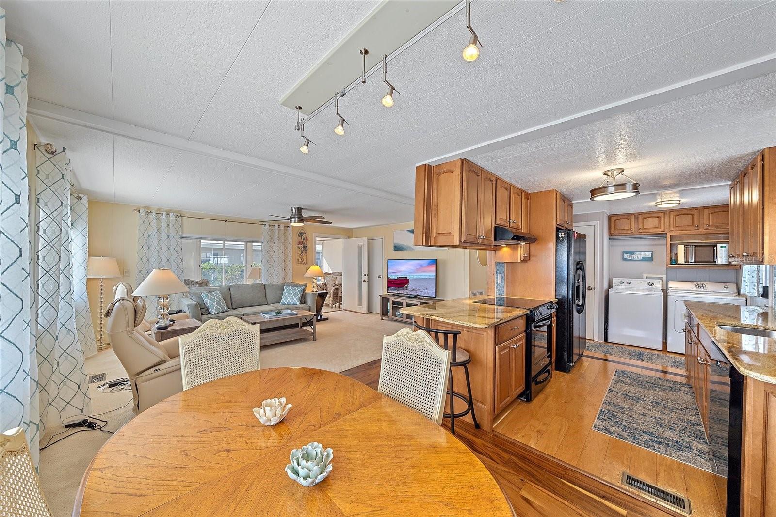 VENICE ISLE - Residential