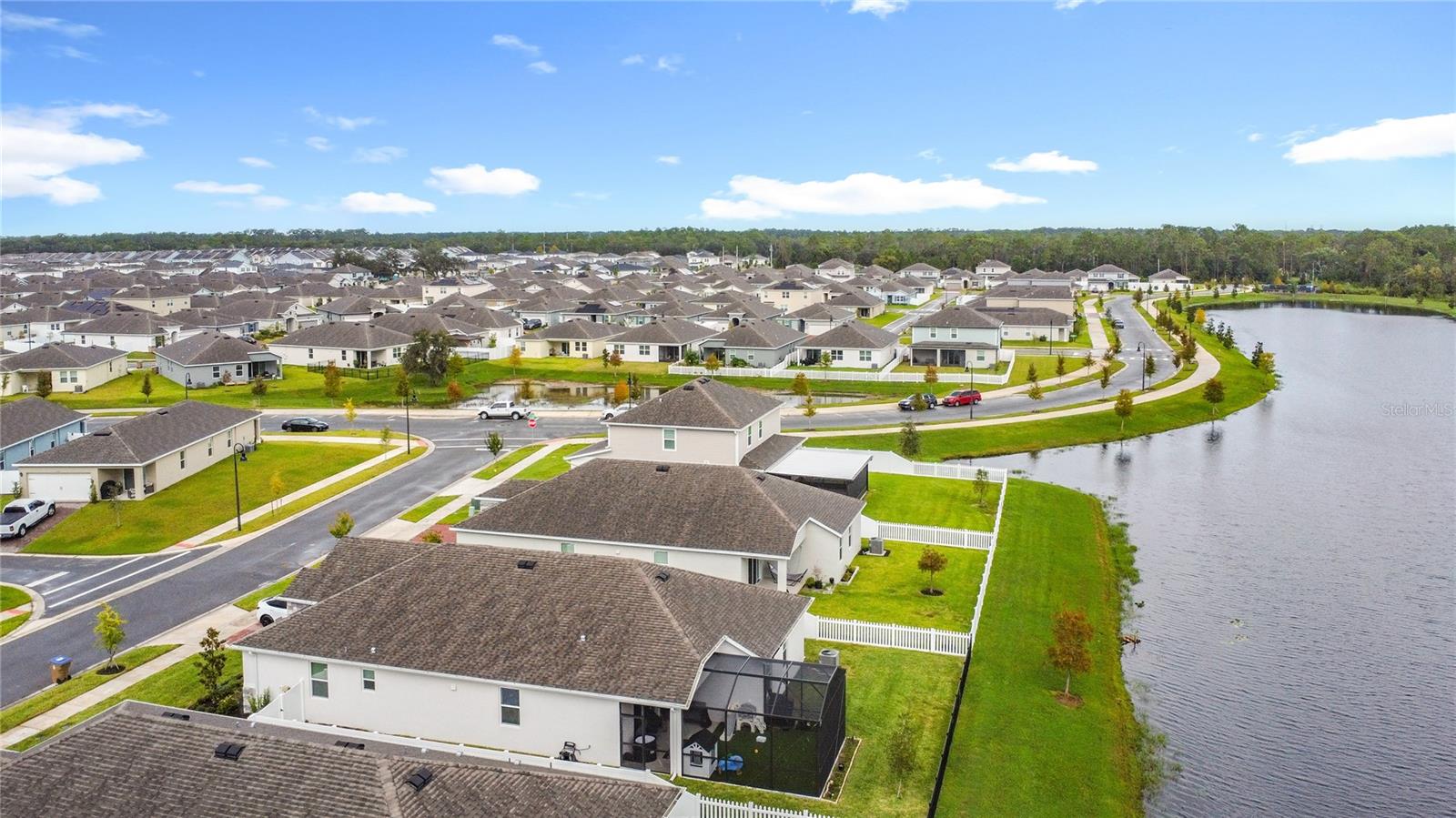 PRAIRIE OAKS - Residential Lease