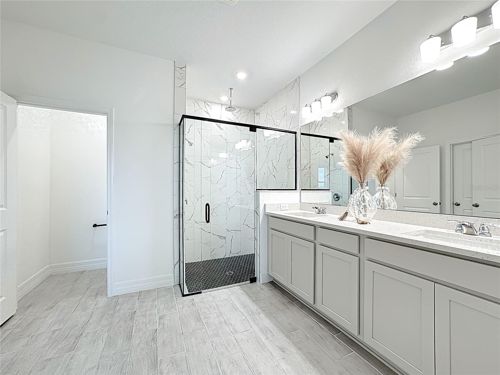 PRAIRIE OAKS - Residential Lease