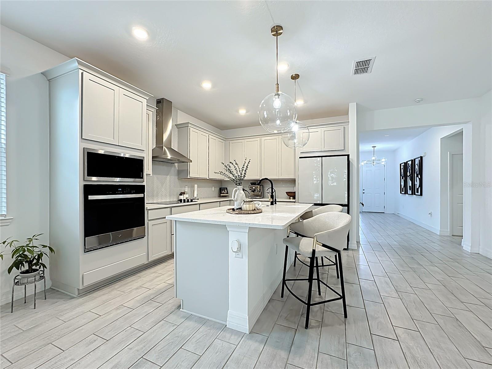 PRAIRIE OAKS - Residential Lease