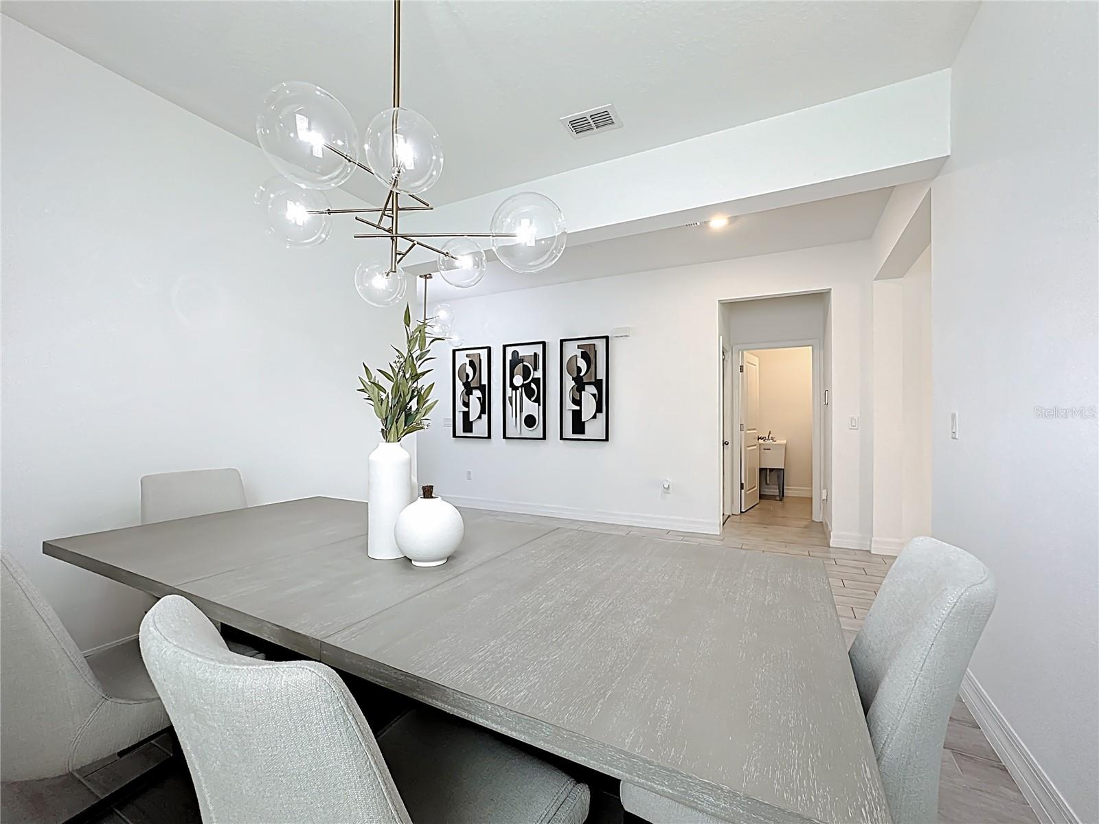 PRAIRIE OAKS - Residential Lease