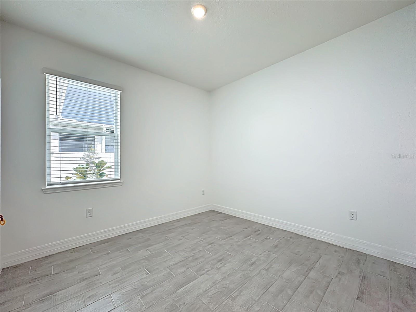 PRAIRIE OAKS - Residential Lease