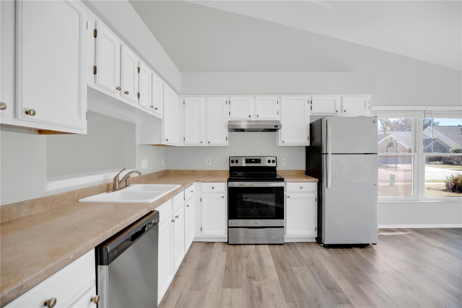 COLONY COVE - Residential