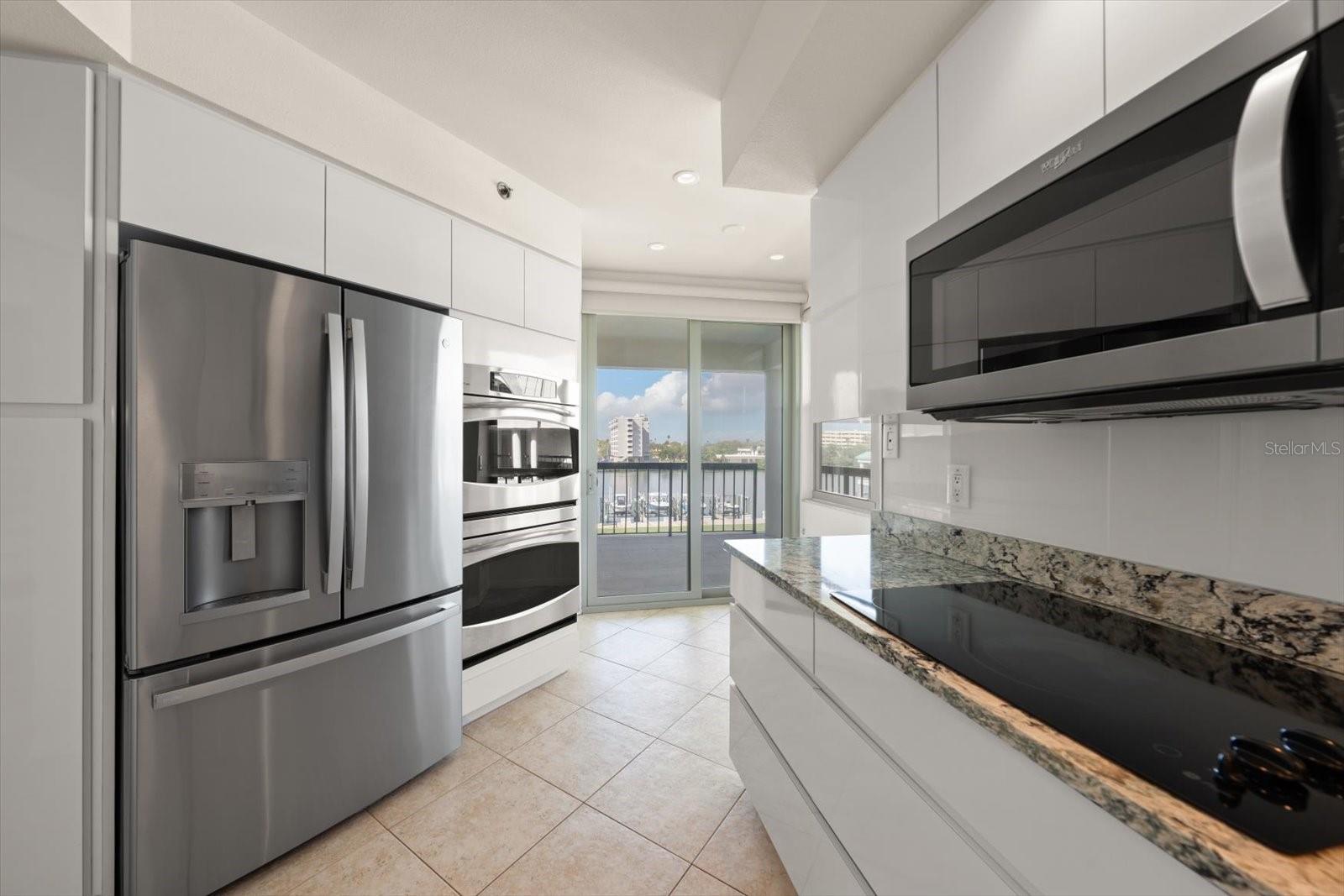 SEDDON COVE A CONDO PHAS - Residential